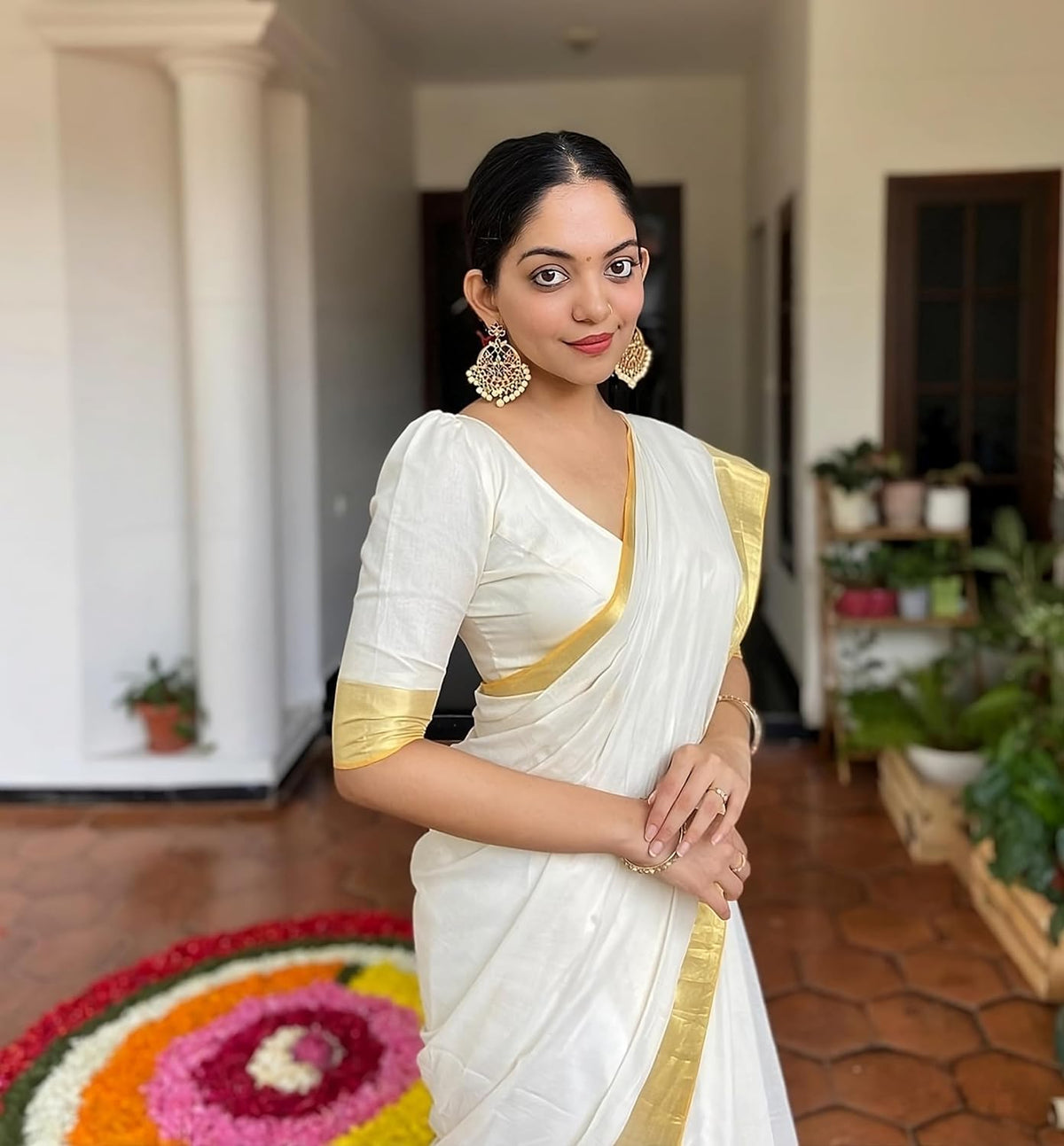Yashika Women's Trendy Cotton Silk Saree with Blouse Material|| Pongal Special South Indian kerala Saree With Blouse Piece||(AZ-YS-OG-PONGAL ONAM WHITE)