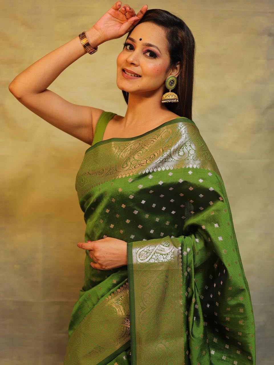 C J Enterprise Women's Banarasi Saree Pure Kanjivaram Silk Saree Soft Design Wear Pattu Sarees Latest Cotton With Blouse Piece for Wedding sadi new ladies 2026