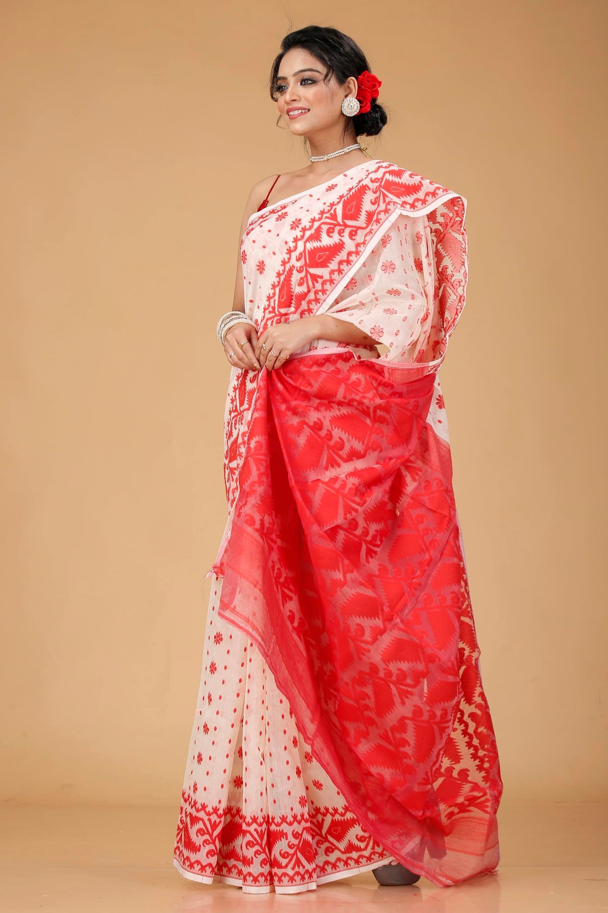 OISHANI SAREE GHOR Women's Traditional Bengal Cotton Silk Soft Jamdani Saree - Beautiful design and Quality - Without Blouse Piece (White & Red)